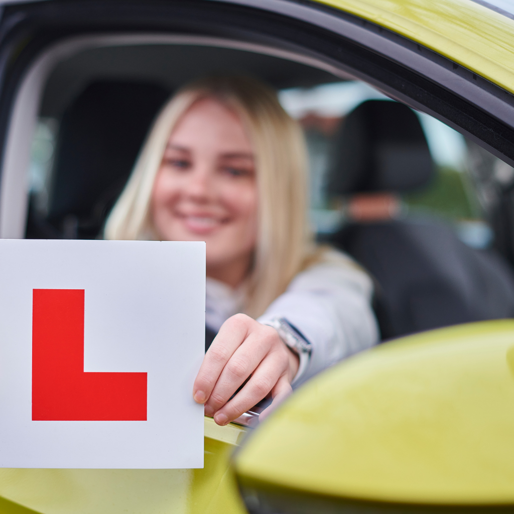 Expert Driving Lessons Bromborough: qualified instructors, lessons for beginners, flexible bookings, and package deals. Book now and succeed.
